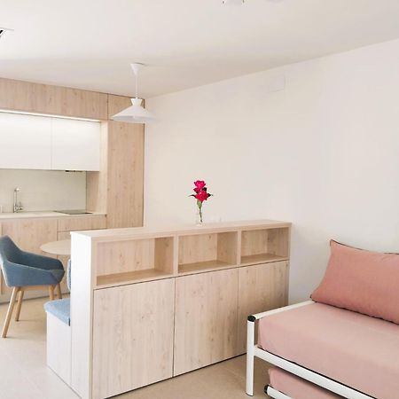 Apartamentos Marfina Castelldefels Bagian luar foto
