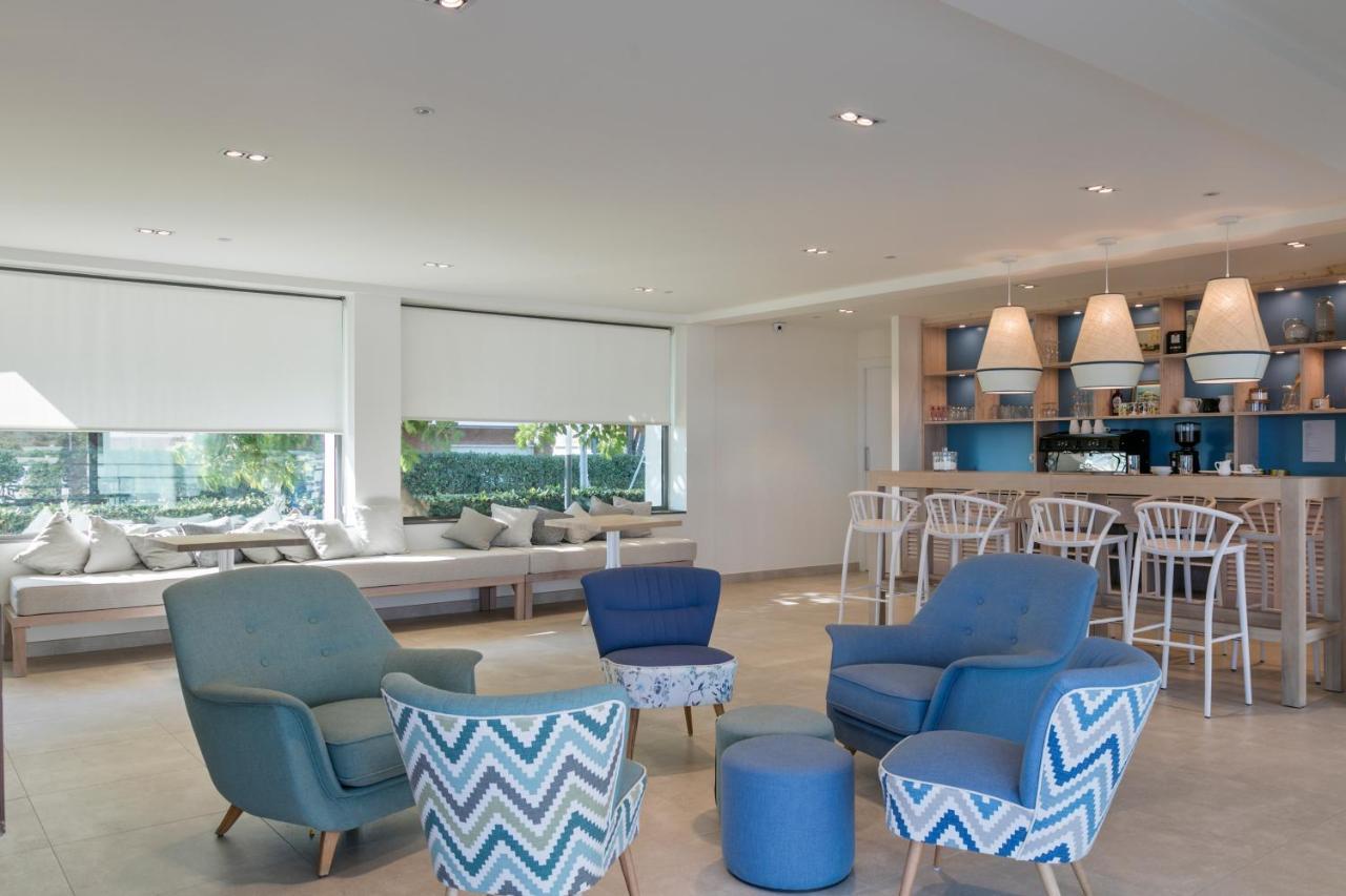 Apartamentos Marfina Castelldefels Bagian luar foto