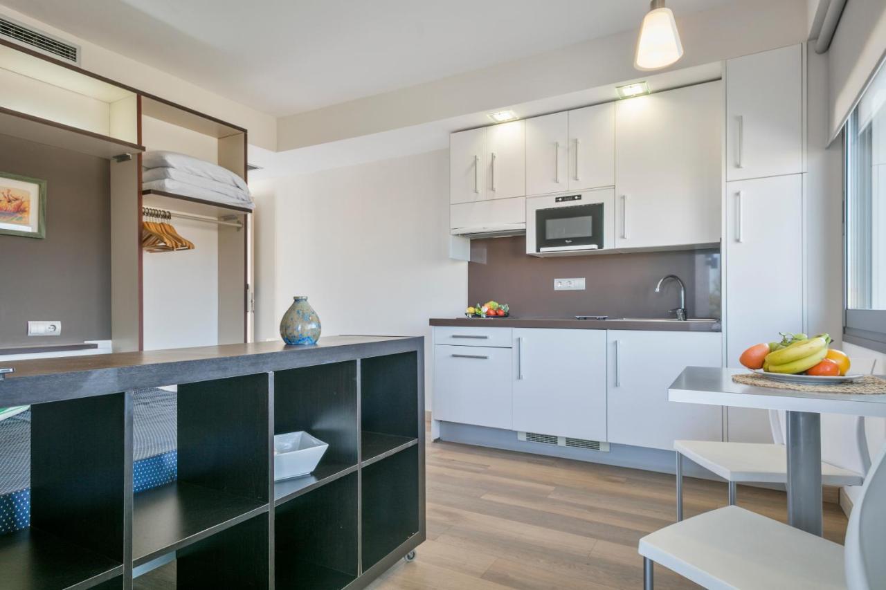 Apartamentos Marfina Castelldefels Bagian luar foto