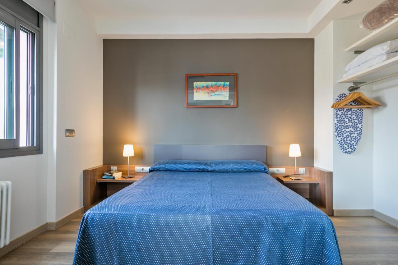 Apartamentos Marfina Castelldefels Bagian luar foto