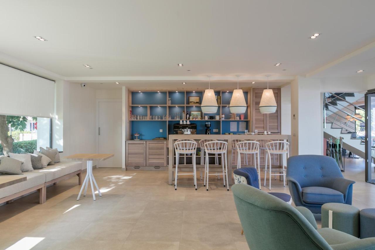 Apartamentos Marfina Castelldefels Bagian luar foto
