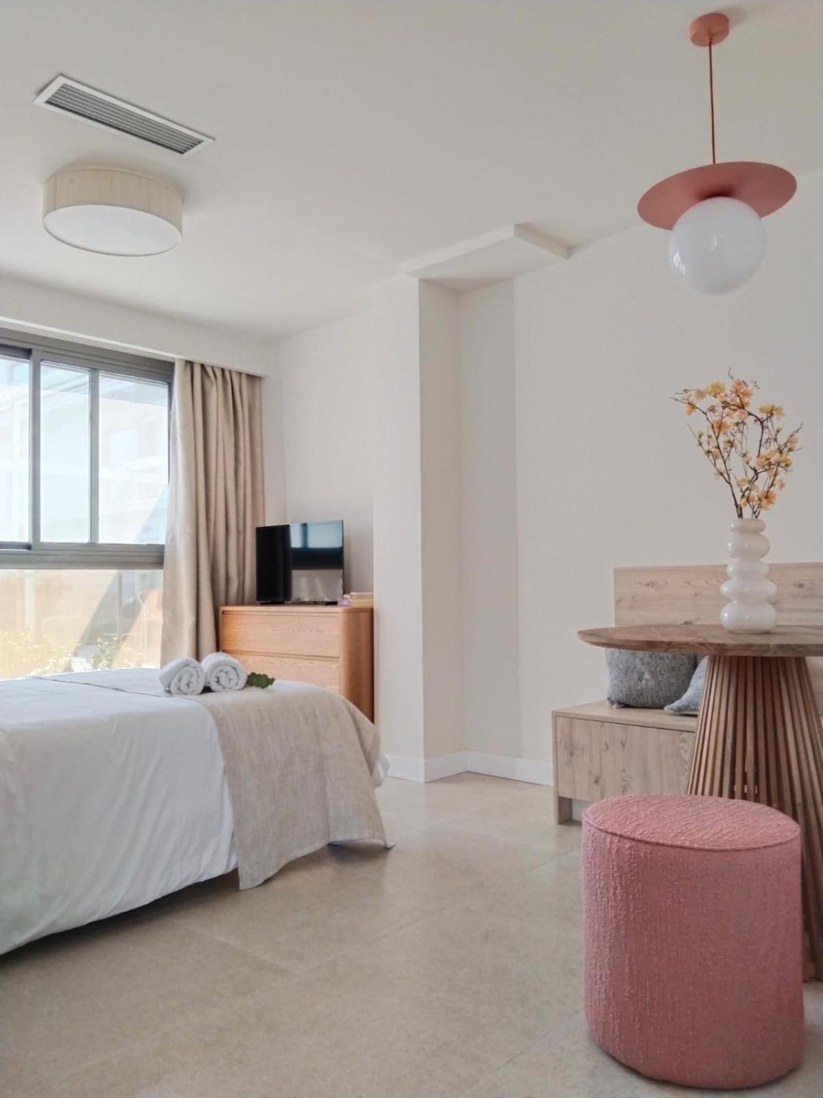 Apartamentos Marfina Castelldefels Bagian luar foto