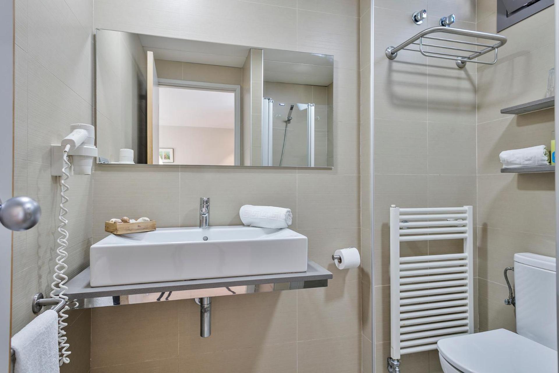 Apartamentos Marfina Castelldefels Bagian luar foto