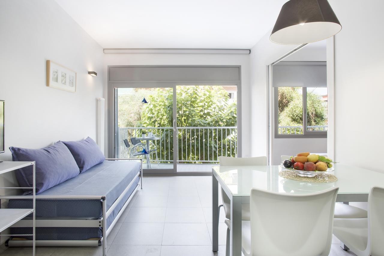 Apartamentos Marfina Castelldefels Bagian luar foto